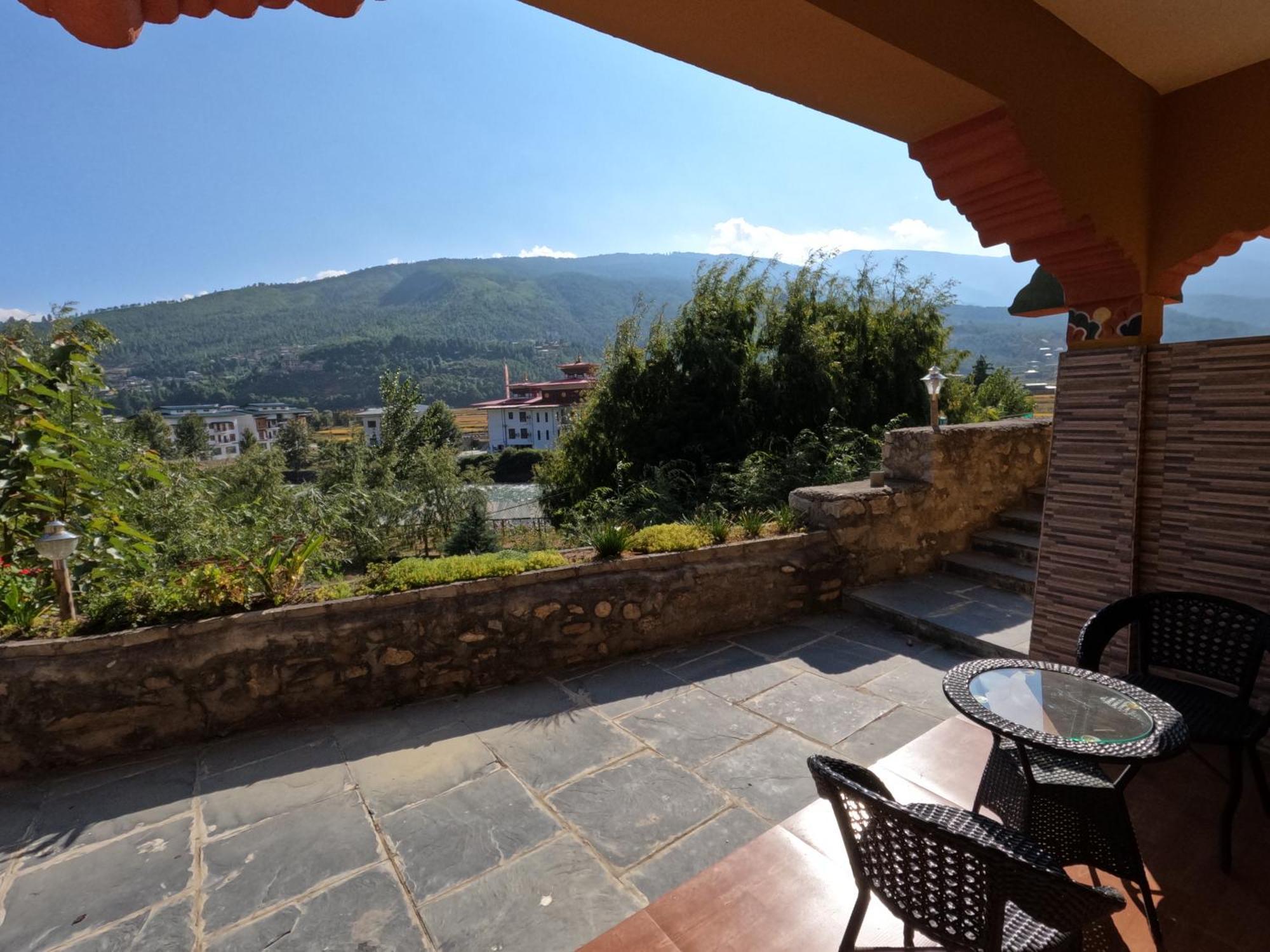 Rema Resort Paro Kültér fotó