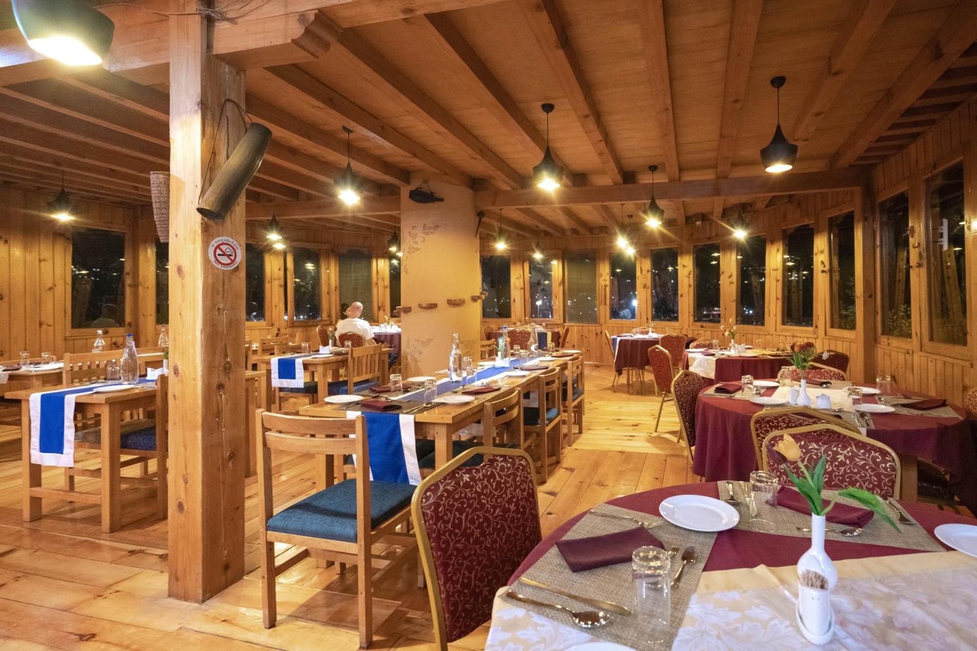 Rema Resort Paro Kültér fotó