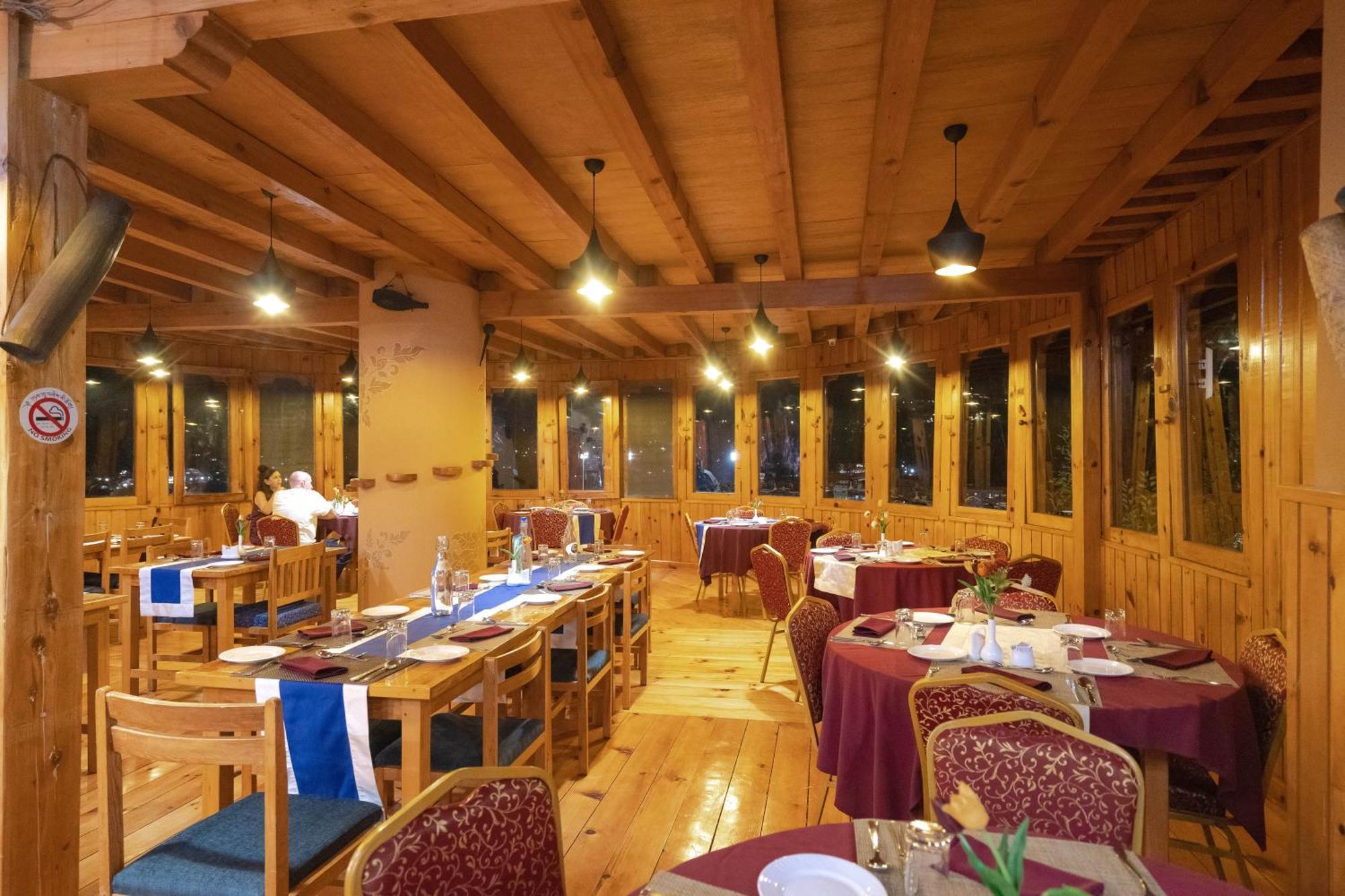 Rema Resort Paro Kültér fotó